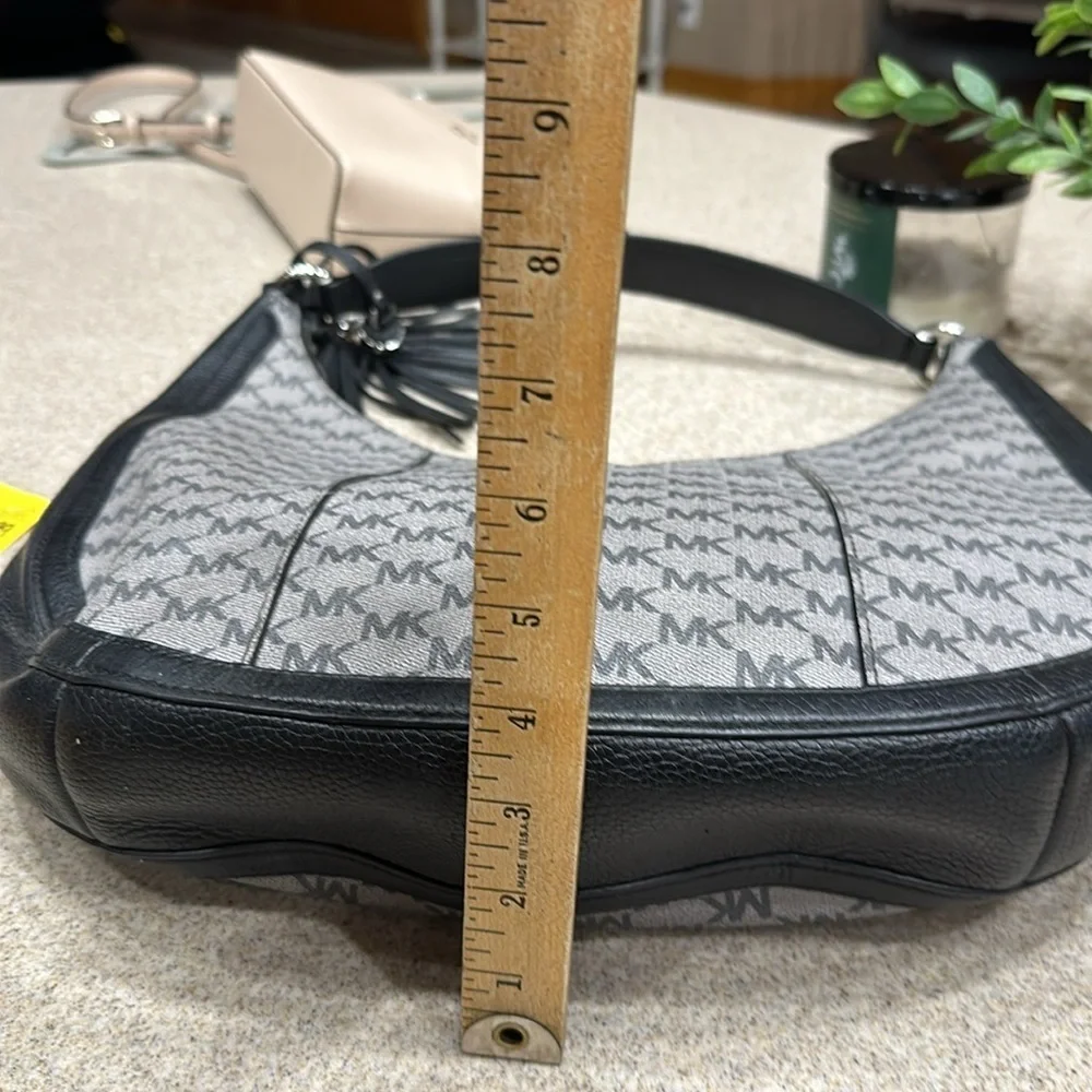 MK Studio Lydia Hobo